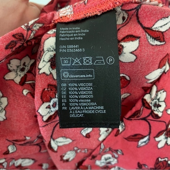 *2/$15* Floral Print Red Romper by H&M - Picture 6 of 7